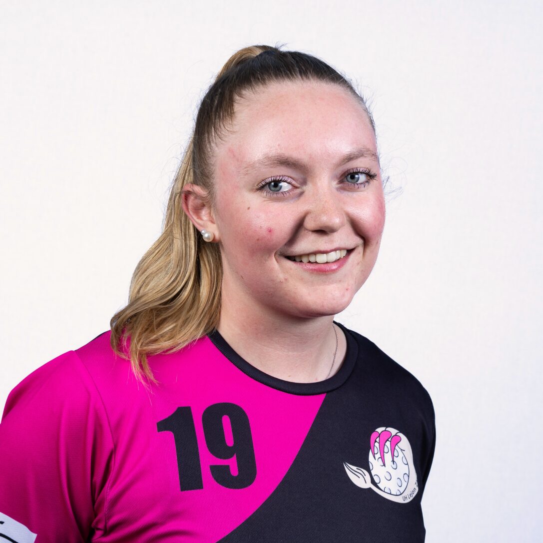 alina-ueltschi-26-27