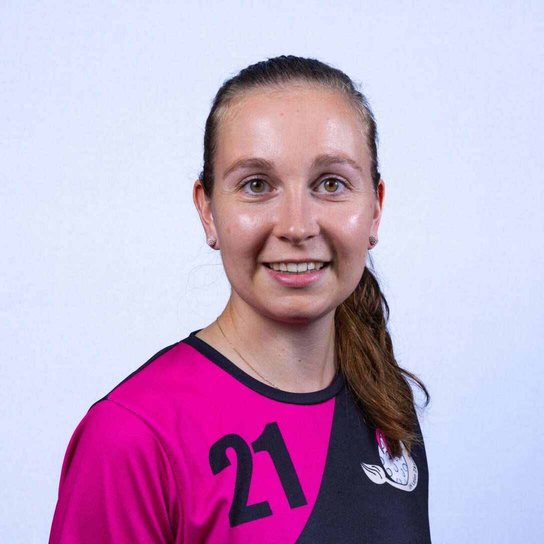 livia-zumstein-26-27