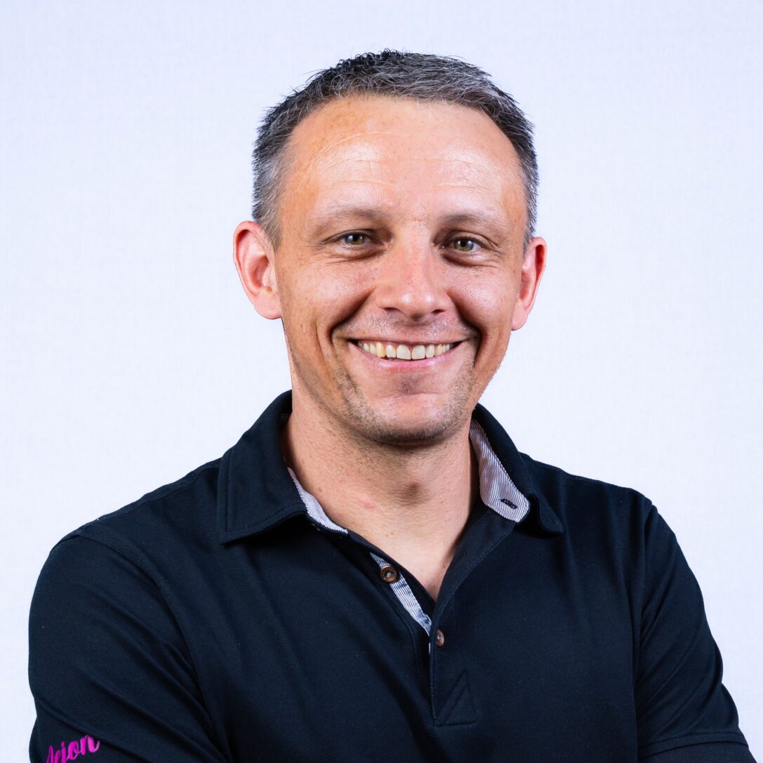stefan-schupbach-26-27